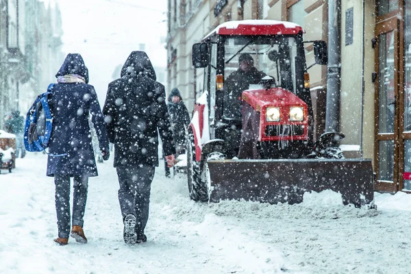 Tormenta Nieve Ciudad Limpieza Calles Concepto Nieve —  Fotos de Stock