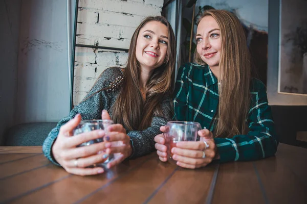 Couple Girlfriends Having Fun Sitting Cafe Drinking Fruit Tea Concept — Stock Photo, Image