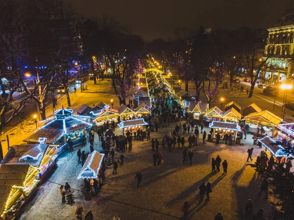 Antenne Bekijken Van Oude Stadsplein Met Kerstmis Festival Vakantie — Stockfoto