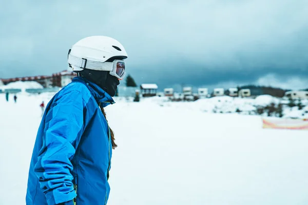 Bukovel Ukrayna Aralık 2018 Insanlar Kayak Kış Tatili Spor Aktivitesi — Stok fotoğraf