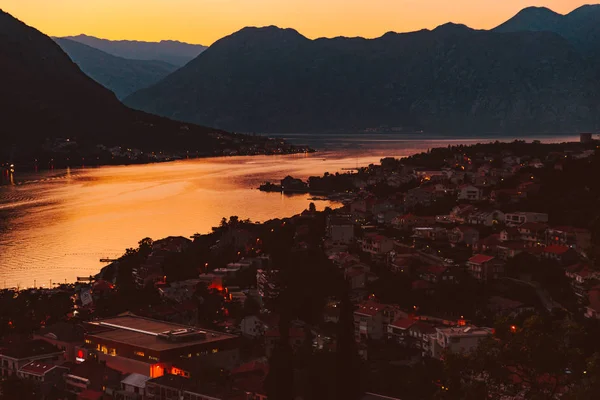 Kotor City Luces Nocturnas Viaje Por Ciudad Romántica —  Fotos de Stock