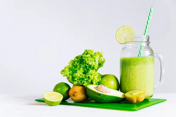 Πράσινο Συστατικά Για Smoothie Έννοια Της Υγιεινής Διατροφής — Φωτογραφία Αρχείου