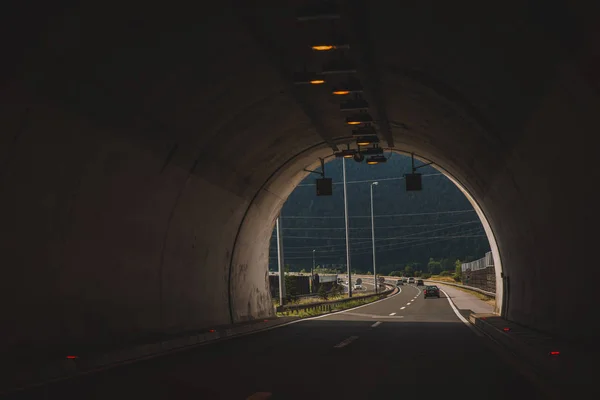 Rychlost Způsob Konceptem Tunel Cestování Auto Výlet — Stock fotografie