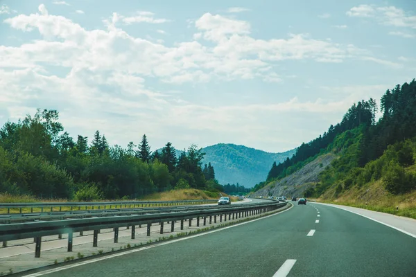 Sommerzeit Roadtrip Speedway Den Bergen Auto Fahren — Stockfoto