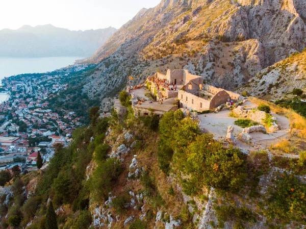 Vista Aérea Los Fuertes Kotor Montenegro Castillo Las Montañas —  Fotos de Stock