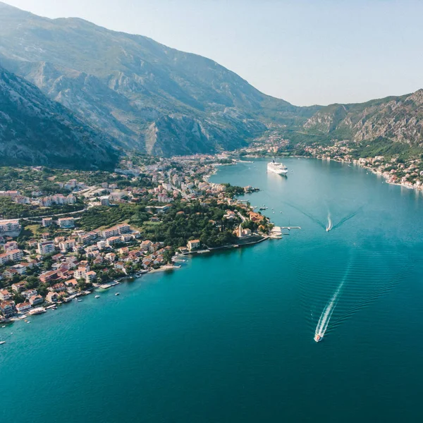 Hora Verano Vista Aérea Bahía Mar Con Barcos Crucero Cordillera — Foto de Stock