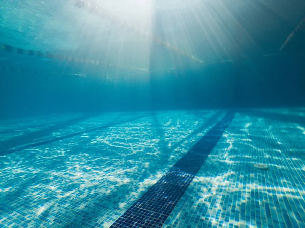 su altında anket görünümü. mavi. spor. yaşam tarzı