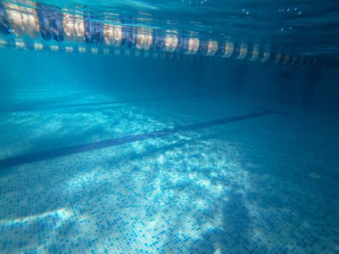 su altında anket görünümü. mavi. spor. yaşam tarzı