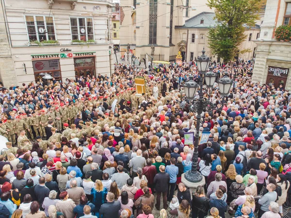 Lviv Ukrayna Ekim 2018 Şehir Sokakları Havadan Görünümü Dini Alayı — Stok fotoğraf