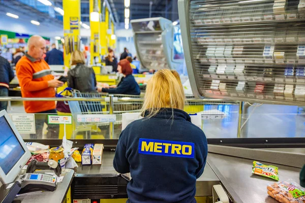 슈퍼마켓에서 Lviv 우크라이나 2018 식료품 — 스톡 사진