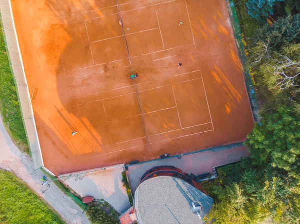 Vue aérienne du court de tennis. activité sportive — Photo