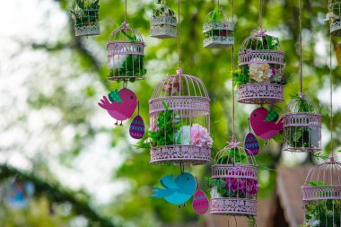 yumurta ve çiçek ile paskalya dekorasyon kuşlar