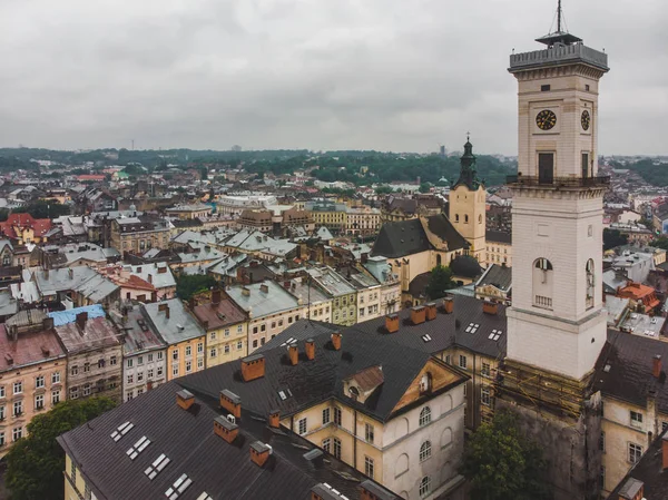 아름다운 건축물과 오래된 유럽 도시의 중심의 공중 보기 — 스톡 사진