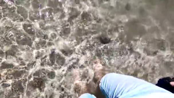 Θέα Στο Τοπίο Της Λίμνης Μπρουνών Στην Ιταλία Θερινή Ώρα — Αρχείο Βίντεο