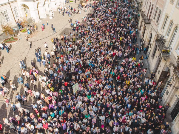 Lviv Ukraina Oktober 2018 Aerial Visa Religiös Procession Stadens Gator — Stockfoto