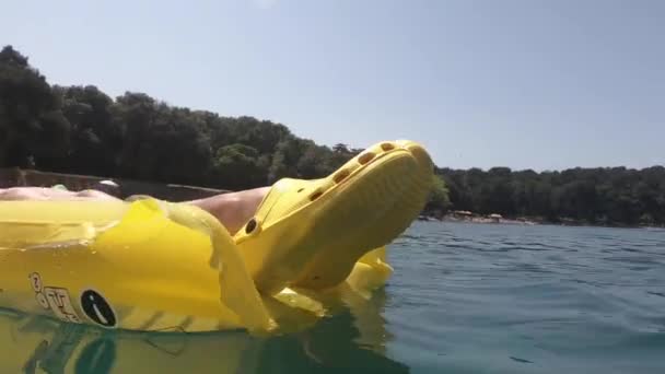 Smiling Pretty Woman Yellow Inflatable Mattress Swimming Clear Sea Vacation — Stock Video