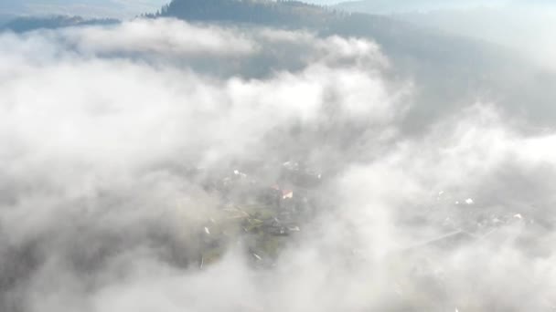 Vue Aérienne Des Montagnes Avec Nuages Blancs Vol Drone — Video