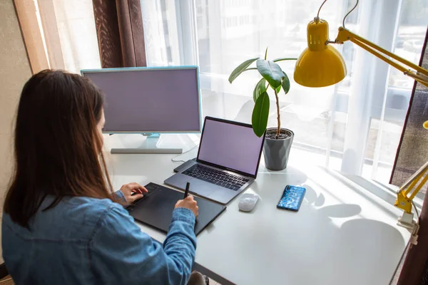 Woman Working Laptop Home Office Graphic Tablet Teleworking Remotely — Stock Photo, Image