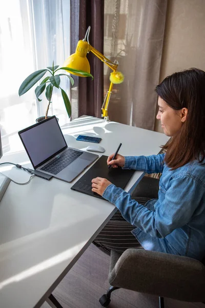 Woman Working Laptop Home Office Graphic Tablet Teleworking Remotely — Stock Photo, Image