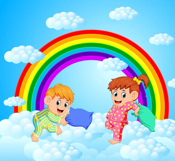 Zwei Glückliche Kinder Kämpfen Gegen Ein Kopfkissen Mit Regenbogenkulisse — Stockvektor