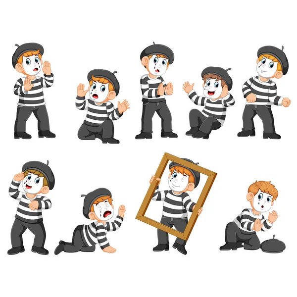 Pandomim çocuk topluluğu iyi ve farklı poz ile davranır