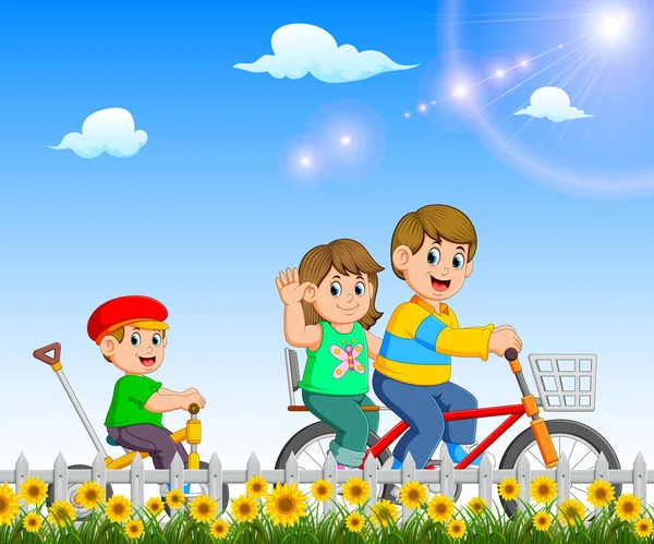 Παιδιά Παίζουν Και Καβαλώντας Ποδήλατο Μαζί Στον Κήπο — Διανυσματικό Αρχείο