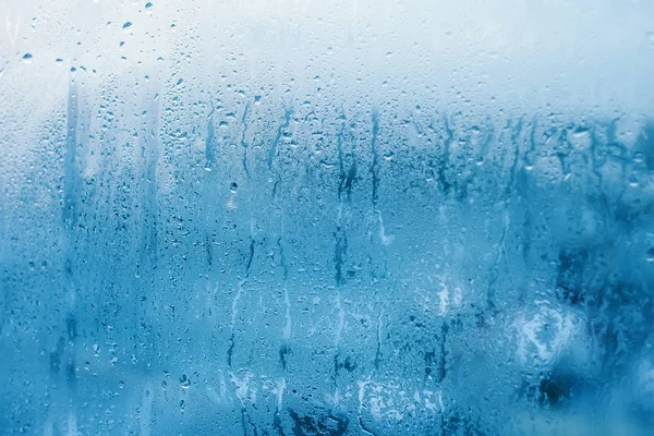 Окно Стекло Высокой Влажностью Воздуха Большие Капли Капают Фон Естественной — стоковое фото