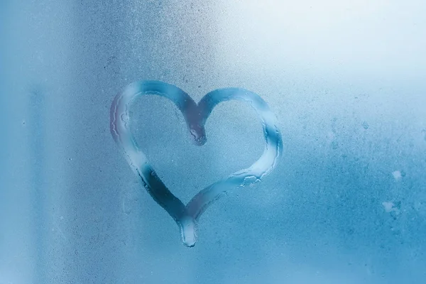 Corazón Vaso Gotas Agua Condensación Ventana —  Fotos de Stock