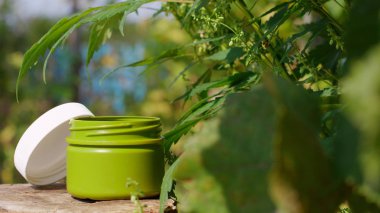 Krem tıbbi kenevir kenevir ve yaprak kannabidiol Cbd. Bitkisel o