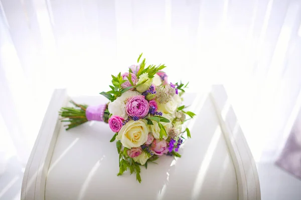 Bouquet Mariage Fleurs Roses Fraîchement Coupées Autres Belles Fleurs Dans — Photo