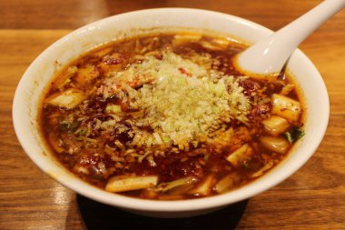 Sichuan mutfağı (Çin mutfağı): Sichuan domuz yahnisi.