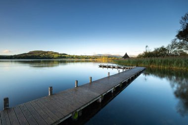 Llangors Gölü, Gündoğumunda Breacon Beacons