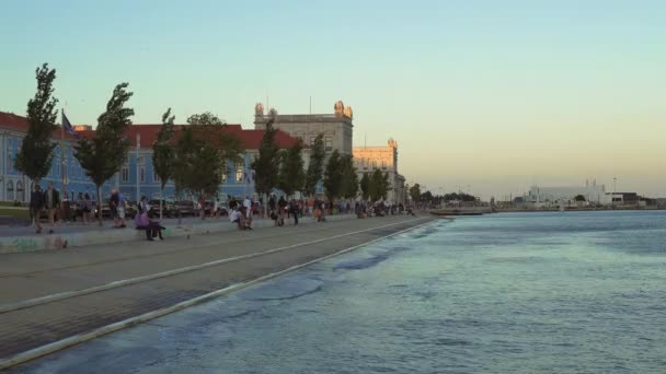 Lissabon Portugal Juli 2018 Abendblick Von Touristen Wasser Menschenmenge Bei — Stockvideo