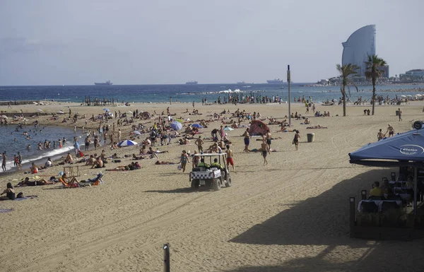 Barcelona España Julio 2017 Coche Playa Policía Barcelona Barceloneta Guardia — Foto de Stock