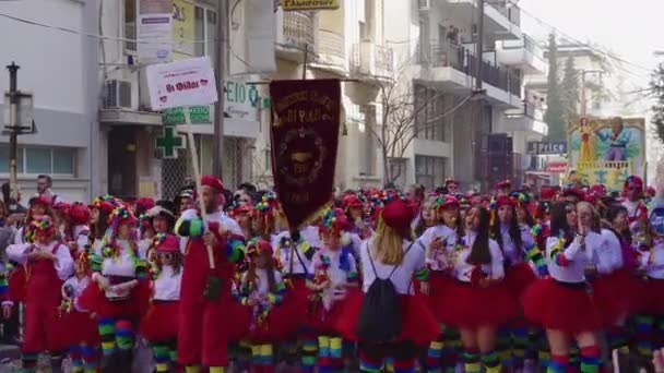 Xanthi Grekland Mars 2019 Carnival Parade Deltagare Marscherar Kostymer Varje — Stockvideo