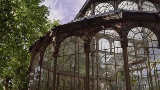 Мадридський Parque Ретіро Palacio Cristal Зовнішній Панорамирование Постріл 1887 Glacshouse — стокове відео