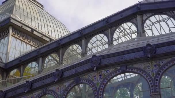Madryt Parque Retiro Palacio Cristal Zewnętrzne Pomniejszyć Strzał 1887 Glasshouse — Wideo stockowe