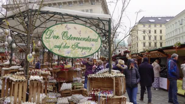 Вена Австрия Апреля 2019 Года Пасхальный Рынок Altwiener Freyung Ostermarkt — стоковое видео