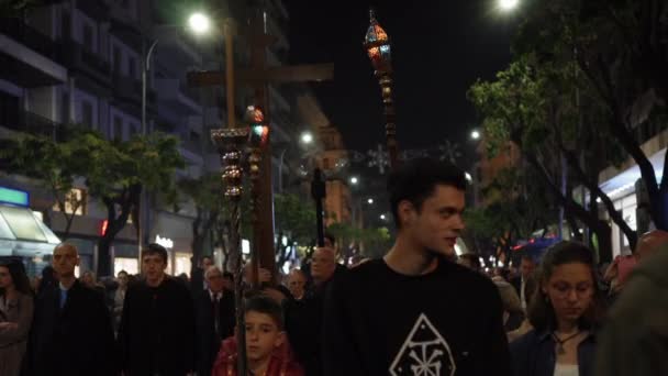 테살로니키 그리스 2019 성금요일 정교회 부활절 에피타프 거리에서 에피타피오스로 장식된 — 비디오