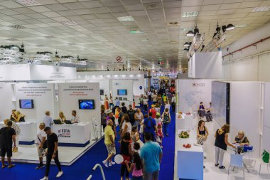Selanik, Yunanistan - 08 Eylül 2019: Kalabalıkla birlikte 84..