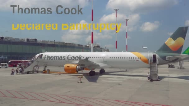 Neapol Włochy Lipiec 2019 Thomas Cook Upadłości Digital Composite Tytuł — Wideo stockowe