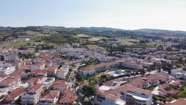 Calcidica Grecia Villaggio Costiero 360 Gradi Paesaggio Drone Panning Colpo — Video Stock