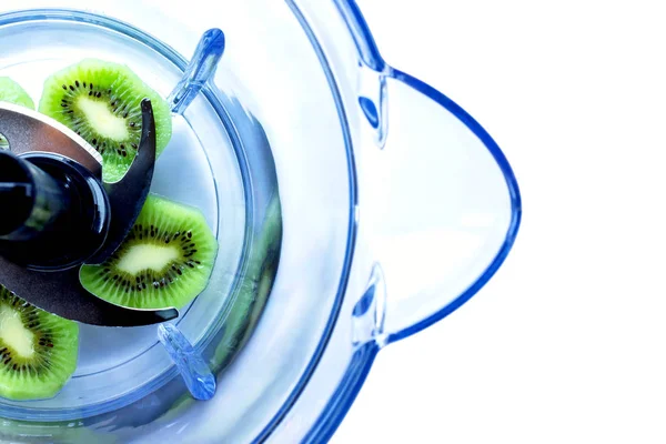 Bucăți Kiwi Suculent Fructe Într Blender Conceptul Alimente Sănătoase Vegetarianism — Fotografie, imagine de stoc