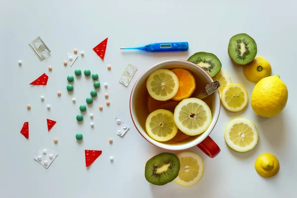 Tasse Heißer Tee Mit Zitrone Zur Zubereitung Eines Wärmenden Getränks — Stockfoto