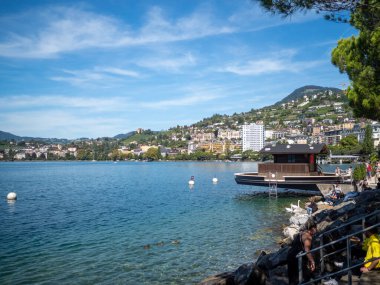 İsviçre, Montreux. Freddy Mercury festivali. Geneva Gölü, şehir resimleri, manzaralar..