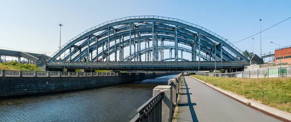 Eine Gruppe Von Eisenbahnbrücken Genannt Die Amerikanische Brücke Über Den Stockbild