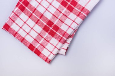 Mavi Arkaplan Üst Görünümünde Kırmızı Beyaz Peçete ya da Havlular