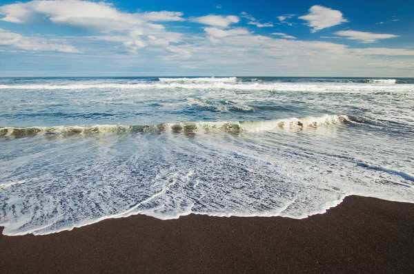 Praia Halaktyr Kamchatka Federação Russa Praia Areia Cor Quase Negra — Fotografia de Stock