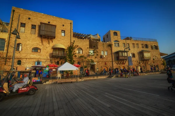 Tel Aviv, Israël - 21 April 2017: Oude stenen straten in Arabische stijl in oude Jaffa — Stockfoto