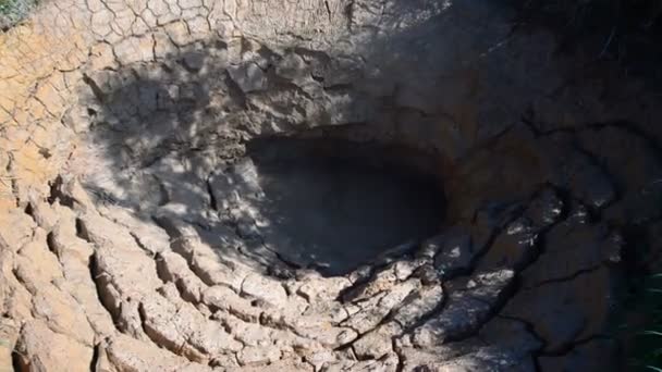 Mud pots in the caldera Uzon Tourist season in Kamchatka Peninsula. The summer stock footage video — Stock Video